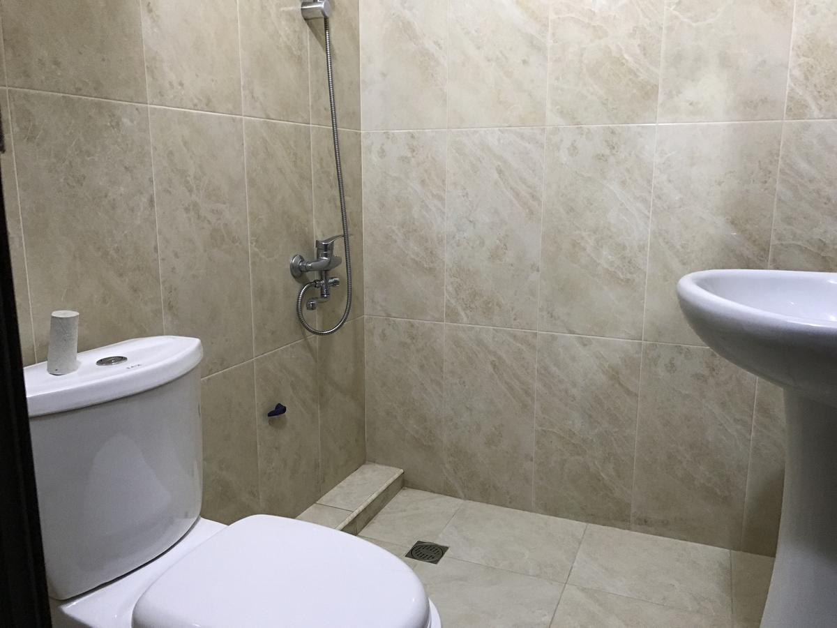 Temo'S Guesthouse Sarpi Bagian luar foto